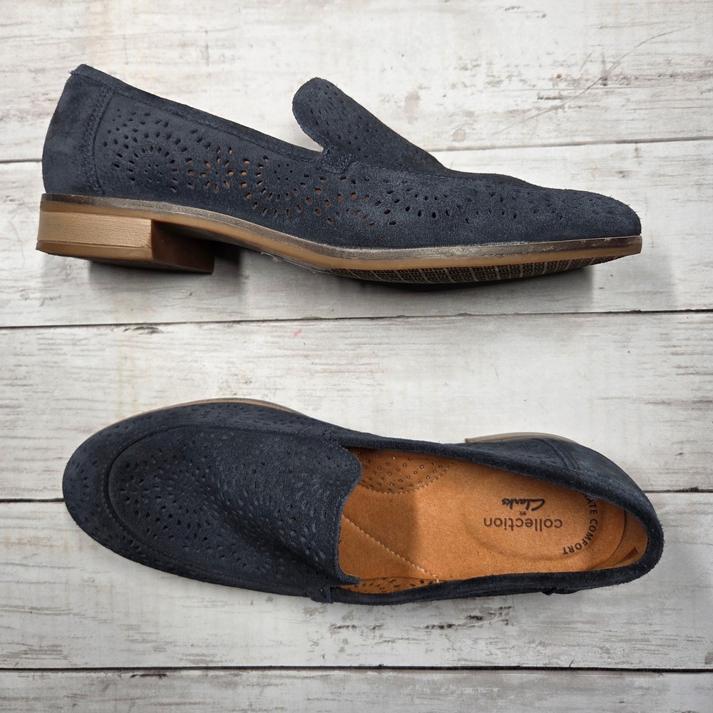 Clarks Pure Tone Loafers Perforated Suede Women 9 Navy Blue Slip On Flat Shoes